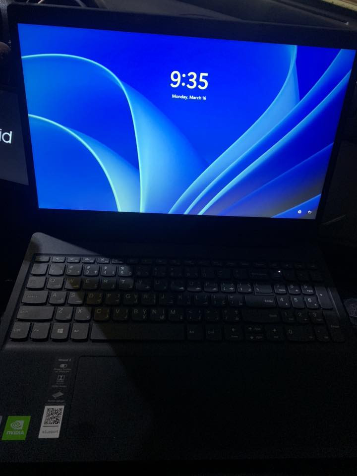 سلام عليكم لابتوب Lenovo 
المواصفات Cori5-10th
Hard 256 ssd
Hard 1tb hdd
Ram 20g ddr4
Gpu 2g nvidia
 Screen 15.6 fhd    
السعر (500)
تواصل علخاص او علرقم ***********
