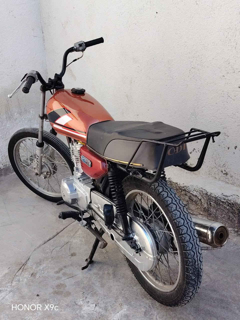 سلام عليكم دراجه للبيع مكينه نيرجي فول بدل بس ولفات انتنس سعر 400 وبيه مجال مكاني  الهارثه رقم *********** واتساب
