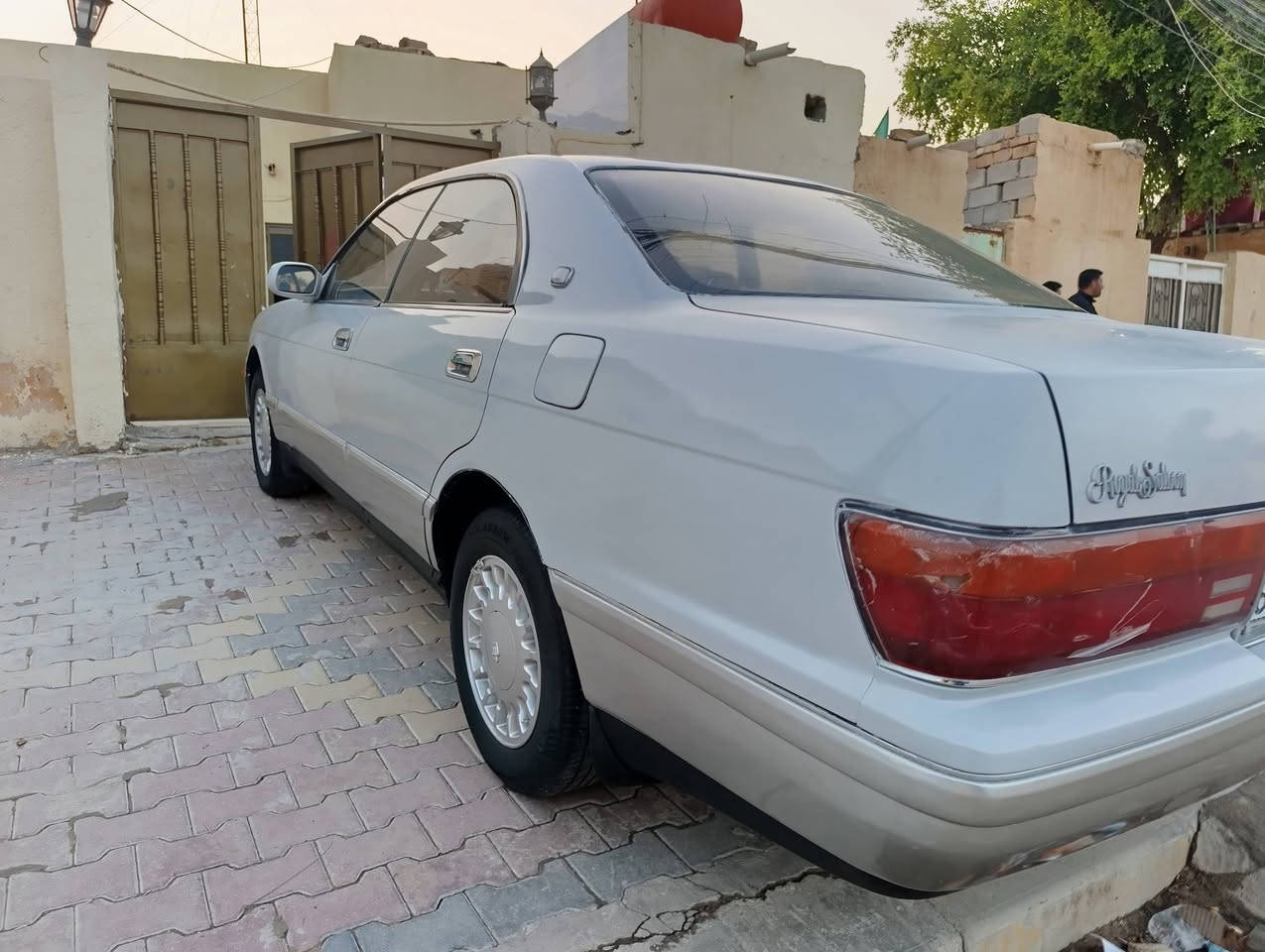 السلام عليكم ورحمه بركاته
سيارة بطه كراون منفصل مكفولة من نقل جثة وكص سياره تبريد وتخم تاير وحداديه جديده وكهربايات جديده السيارة بسمي رقم بصره انكليزي  تحويل ثاني يوم مكاني محافظة ميسان قضاء المجر الكبير السعر 62 وبيه مجال

الاستفسار الاتصال على الرقم 

***********
