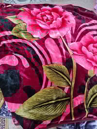 يوجد لديك  بضاعه جديده بطانيات قديفه مقدف حفر نفرين باله بانسب الزوج ب...