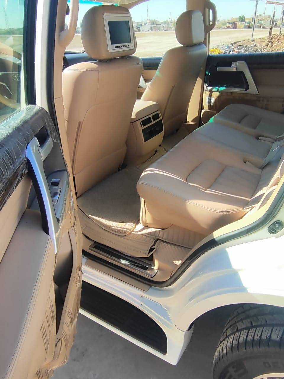 كفاله عامه من الدحجه
مصبوغه حزام للجماليه 
قماره دواخل لغود كفاله 
ماشيه ٢٥٠ الف
الگير والمحرك كفاله 
ثاني يوم احولك
رقمه بغداد
مكانه نجف 
السعر ٢٤٥
***********
