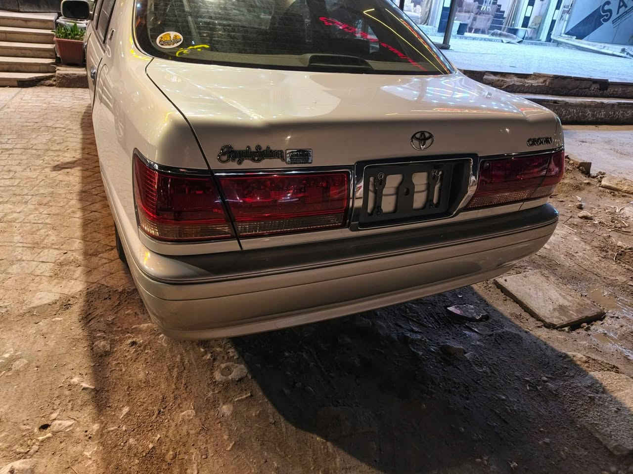 السلام عليكم ورحمة الله وبركاته 
ملكه للبيع موديل 2002 رقم بغداد انكليزي قرار 48 السياره كفالةعامه تحوير فوك وجوه نجف درجه أولى السعر 160 الاتصال على الرقم ***********
