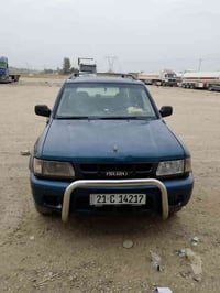 ازوزة 2001جاهزة بسمي السيارة كير مكينة اكسل مكفول شرط سيارة بلادية كله...