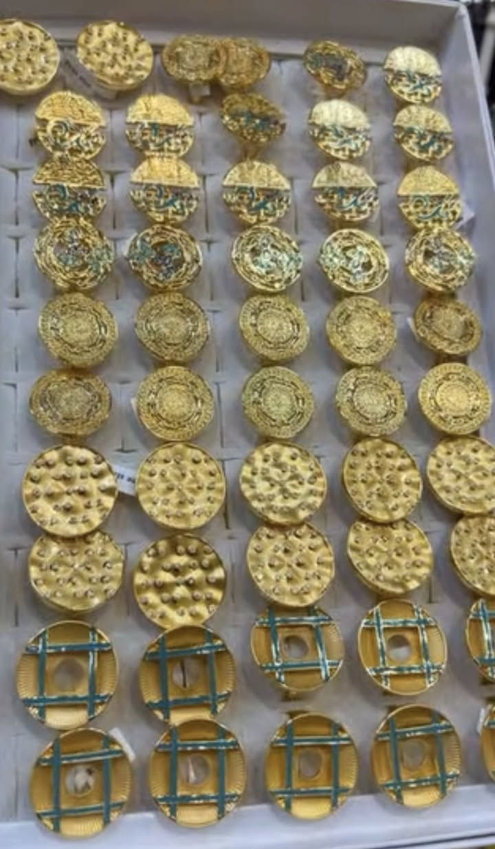 وصل كلشي وكلاشي تحتاجونه للعيد 
اكسسوارات 
قراصات بكل الأنواع 
جنط اطفال 
داخليات 
مناكير اضافر 
كلشي تابعو الصور الأخير 
اي شي تحتاجونه نوفر الكم 
تدللون انتمً
التوصيل موجود سماوه 2000
محافظات 5000


**إذا كنت صاحب هذا الإعلان وتريد حذفه لأي سبب، رجاءا أرسل رسالة إلى الدعم الفني**