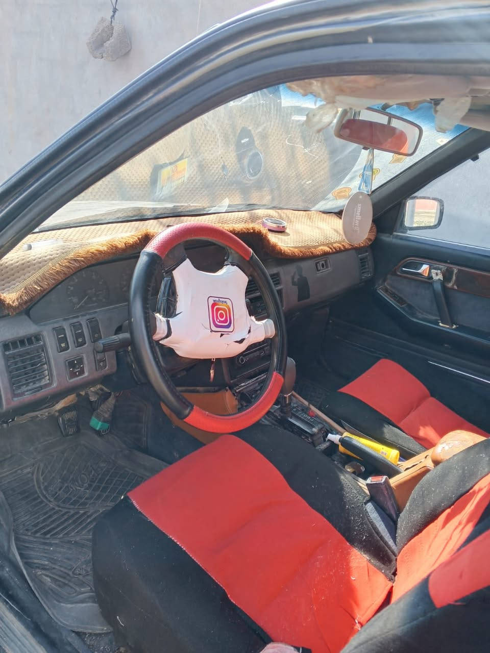 السلام عليكم مازدا 929
موديل 1987
رقم كركوك شرط التحويل سنويه عظم عاج
كير ومحرك بطه اوتماتيك شرط
سياره نضيفه مابيها شي صدر نص عمر 
تواير جدد مكاني صلاح الدين بيجي
رايدها ب 22 وبيها مجال حك الجيه

‭***********‬
