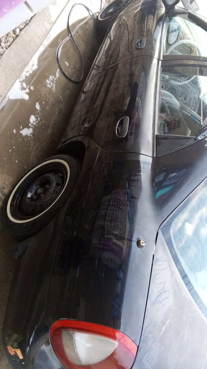 سلام عليكم
دايو نوبرا1 موديل 1997
رقم بغداد الماني
راعيها يريد تحويل شرط التحويل ابيع
مكينه مسكر1600لاتبخير لاتنقيص 
كير عادي خير من الله 
تخم تاير خط ابيض جديد
وياله بلاديه 
كهربائياتها شغالات كلهن عالي زنون 
ناصي ضبابي 
ماصدات جدد بكلايتات جدد
مسجل وسماعات جدد
كيجات كلهن شغالات عدا كيج لحماوه
داخله مدوشمه ارضيه بلاديه
صدرها خير من الله 
نواقص بيها بسيطه
مكاني بغداد حي اور ام الكبر والغزلان 
رقمي ***********
سعرها 36وبيه مجال للشراي 
ابيع شرط لمكاتبه المروريه شرط تحويل
