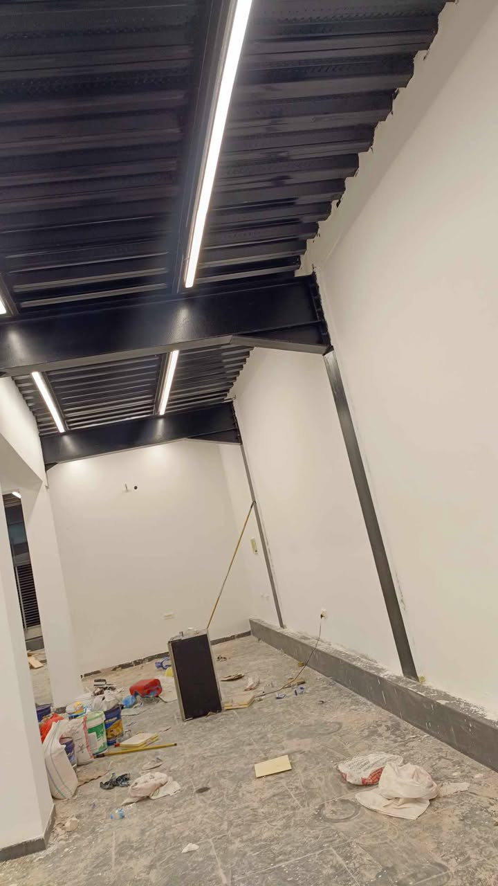 السلام عليكم اخوان خلفة صبغ وديكور وطلس وسحبات وترميم ومعالجه رطوبة وعوازل اسطح وصبغ وتطعيم واجهات وفوم بنايات منازل فنادق مطاعم كافيهات اشتغل قطعي وع المتر  عمل درجة اولى بغداد مع عقد لضمان حق الزبون ينكتب بي جميع التفاصيل  للتواصل 

***********
