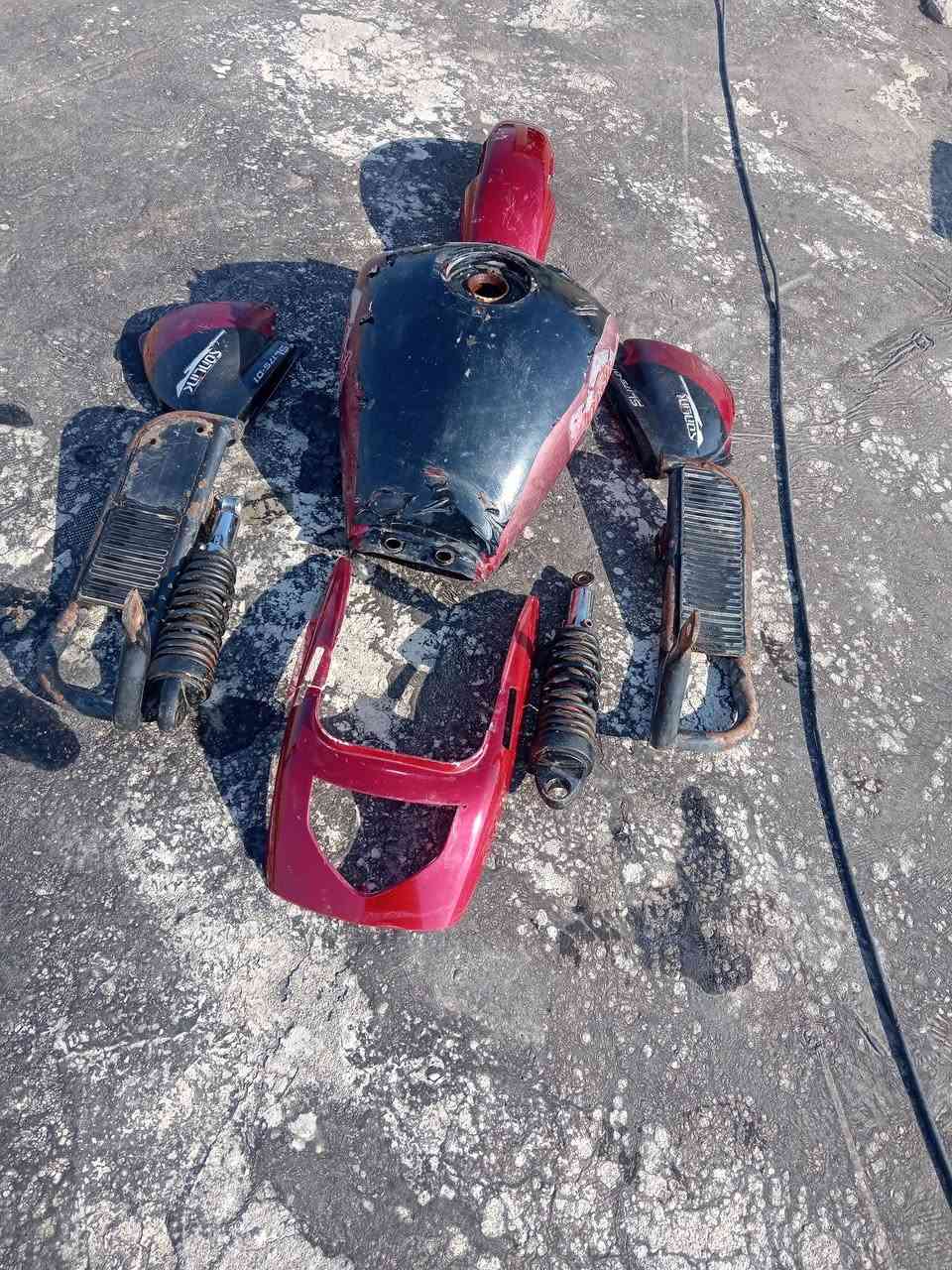 السلام عليكم كشر مال ناصي سولنك كامل  ودواسات ودبلات السعر ٥٠ الف وبيه مجال الاستفسار  على الرقم ***********
