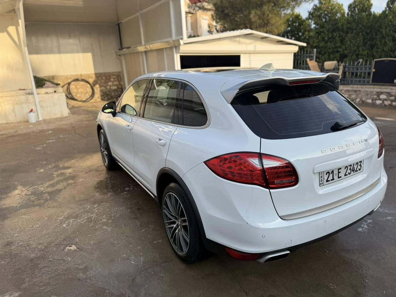 پورش كايان 2014 خليجى 
فول مواصفات 
محرك ٦ سلندر تنفس طبيعى 
سياره ١١٦ الف كم ماشيه 
حيل نظيف 
كلين تايتل 
دعامى ل دعامى ب شرط
للبيع و مراوس مع سيارات رقم شماليه 
***********
