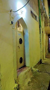 غرفتين • شارع الفاروق • تسليم فوري