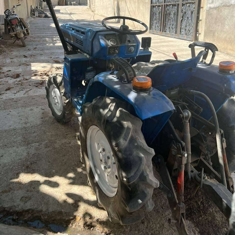 #ماشاءاللــّٰـــــە تراکتۆری یابانی سێ پستۆن مارکەی کابوتە دەبل ئەکسل بەشەرت گاسنی لەگەردایە
هیچ مەسرەفێکی تێدانیە 
زۆر پاک و خاوێن 
گێرو مەکینە و ئەکسل بەشەرت 
هیچ کێشەیەکی تێدا نییە

‎نرخ💰: ژمارە1 لە كۆمێنت #بنوسە ڕاستەوخۆ بۆت دێت

‎ژمارە #مۆبایلی خاوەنی
***********

🟢بۆ دانانی #ڕیكلامی لەم شێوەیە مەسج بۆ پەیج بنێرن📥
