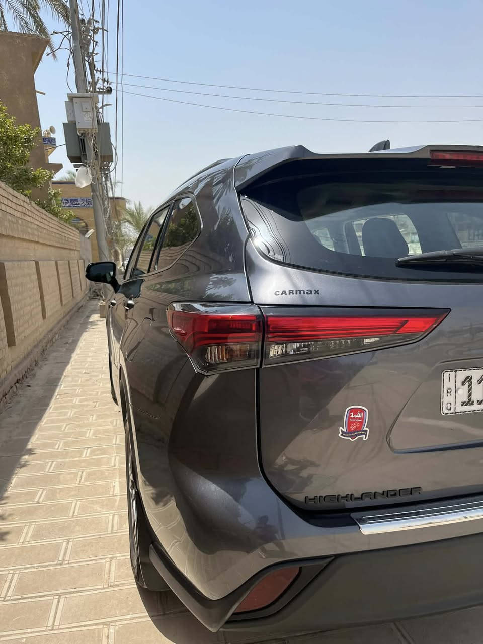 تويوتا هايلاندر هايبرد موديل 2021 فورويل AWD بدون ايرباك

مواصفات السياره VIP XLE  
 7 راكب 
صندوق كهرباء 
دخول ذكي بصمه أبواب تشغيل عن بعد تبريد منفصل 3 قطع كشن كهرباء وتدفئة المقاعد ستائر بلادي فتحة سقف كشنات جلد رادارات محيطية

سنويه بإسمي كل التفاصيل بالصور والسونار السعر ٢٦٥ او مراوس ب كورلا هايبرد مكان السياره مركز الحله *********** واتساب
