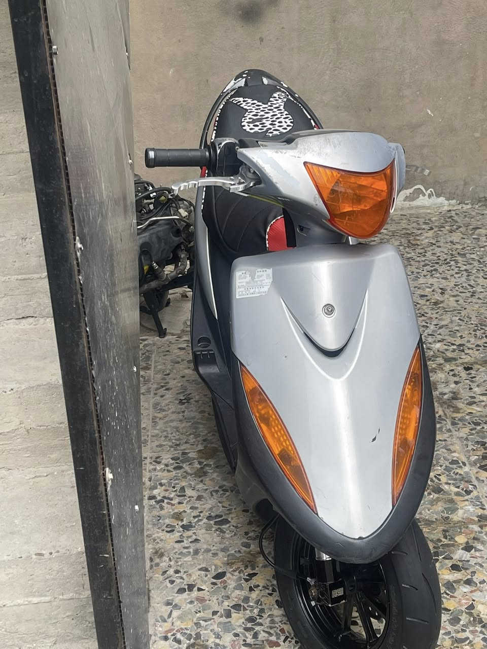 سلام عليكم مكينه49 مال رمبه مشتغله يومين صالصنه ام الحساس كامله بيها كابريتر سكنس سلف شغال ما بيه نقص جيب وشد وعدله مزوده من كلشي مكينه4 مال رمبه63 بعدها ما ماشيه بل شارع ولا مشتغله بيها روله قويه من600 وفوك ما معروفه شكد بعد العدله الي يريدها كامله من دبلات والصور تحكم والي يريد منها شي تفصيخ موجود والي يريد غراض موجود 🩵


**إذا كنت صاحب هذا الإعلان وتريد حذفه لأي سبب، رجاءا أرسل رسالة إلى الدعم الفني**