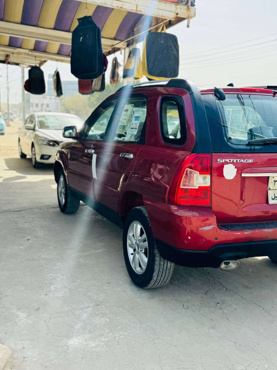 سبورتج 2009 بيه رشات صبغ رقم اربيل سياره جاهزه من مكينه وكير  وحداديه وتخم تاير سياره حلوه المكان ديوانيه سعره سياره 98وبيه مجال 
***********
