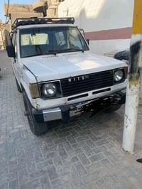 سيارة لبيع موديل 89 سيارة كاز بسمي رقم انكليزي لسعر 32 وبيه مجال مكان ...
