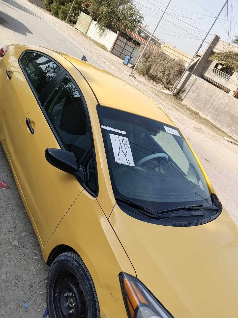 سلام عليكم فورتي مديل 15  مكينه دوش السياره خير من الله حادثها بلجنطه مكينه كير تبريد ثلج السعر 97 وبيها مجال بكان السياره بغداد المشتل تحويل ثاني يوم ***********
