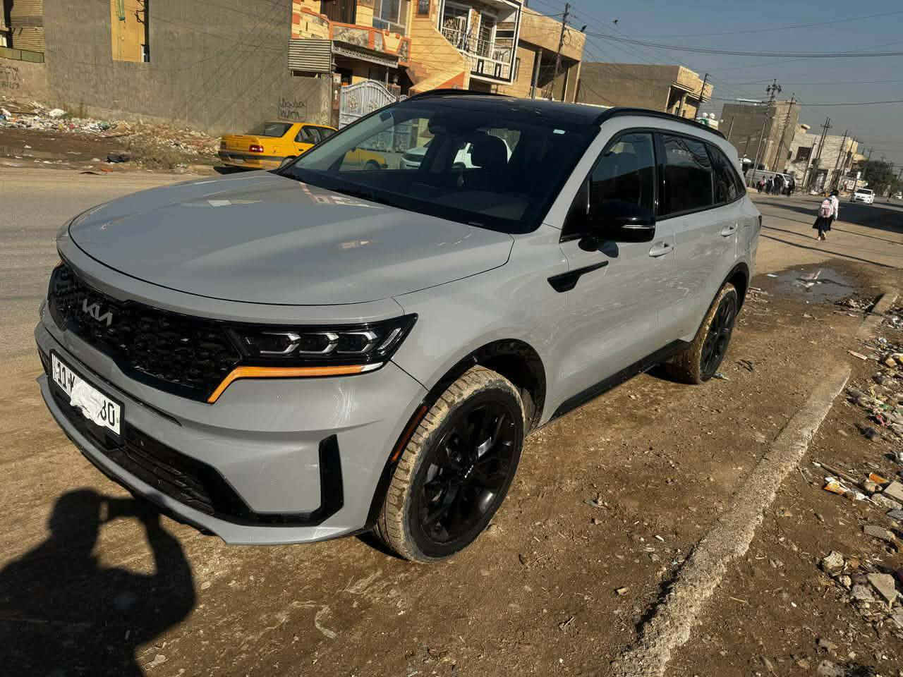 سلام عليكم سورنتو موديل 23 لون اسمنتي كشنات جلد فول مواصفات
ماشيه 56 
سيارة يدون صبغ فقط ربع دعامية 
الستفسار ع هاذ الرقم *********** بي واتساب
