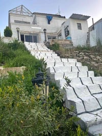 سلام علیکم کاع وبيت ماليه ٤٠٠ متر ما عدا المحرمات مع المحرمات ۹۵۰ متر ...