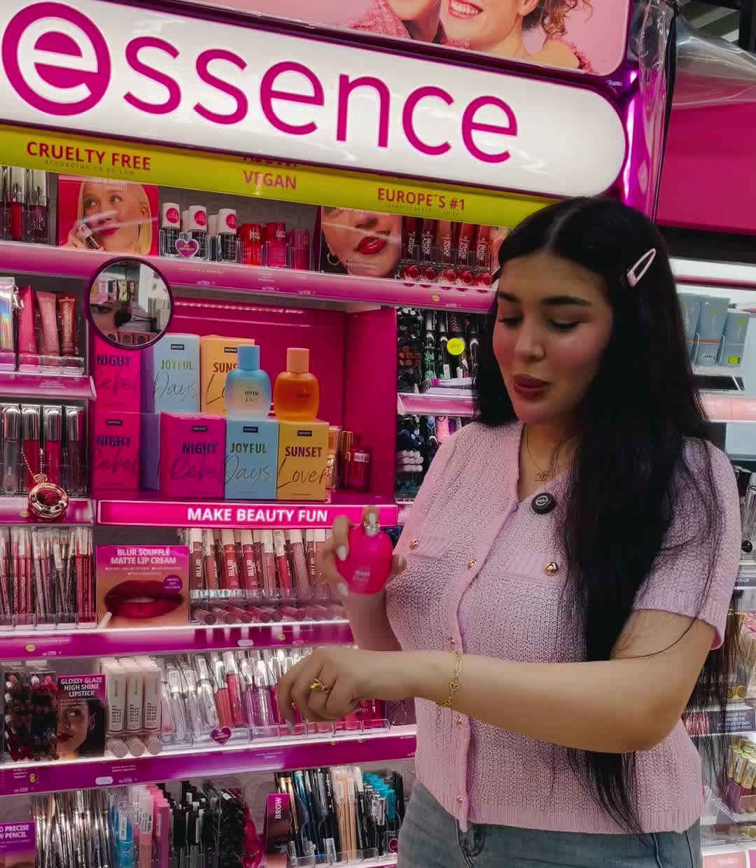 ⁨	⁨	🎀 ✨ عطور SSence… روائح مميزة تناسب كل الأذواق، بثبات وأناقة بكل رشة. 🌺⚡️ 

متوفر بمول روزه الطابق الثاني قسم الكوزمتك 

العنوان 📍 الدوره شارع أبوطياره 

متوفر لدينا خدمة  توصيل 🚗

***********. 

#عطور #اسنيس #ثباتيه#كوزمتك #فواحان #ثباتيه_فول #تناسب_اندام #الأذوَاقُ #.#كيوت #ترندات #قلب⁩#جميع #صعدو_الفيديو #كسبلور #الترندات #حساب⁩
