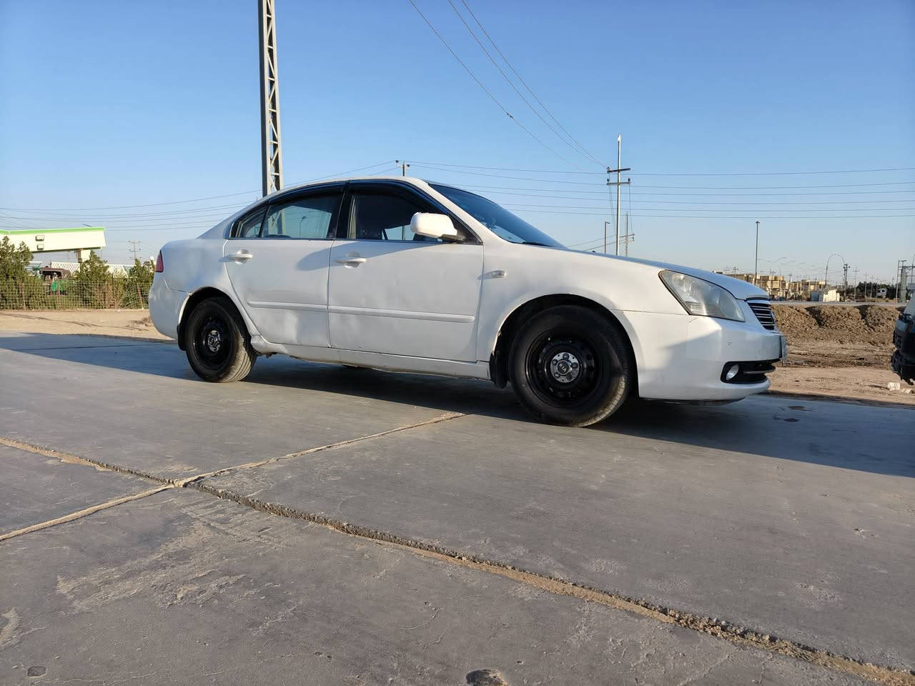 السلام عليكم للبيع ومراوس سياره وابتيما 2007  رقم مثنئ مشروع وطني سنوية 2029 تحويل ثاني يوم
سياره خليجي بيه ضربا جاملغ خلفي وصبغ عام
محرك سته سلندر 2700 محرك وكير وحداديه خير من الله تواير توني شادهن سياره نقص براغي مابيه 
سعر 80 وبيه مجال عنوان ناصريه الاستفسار هذا رقم***********
