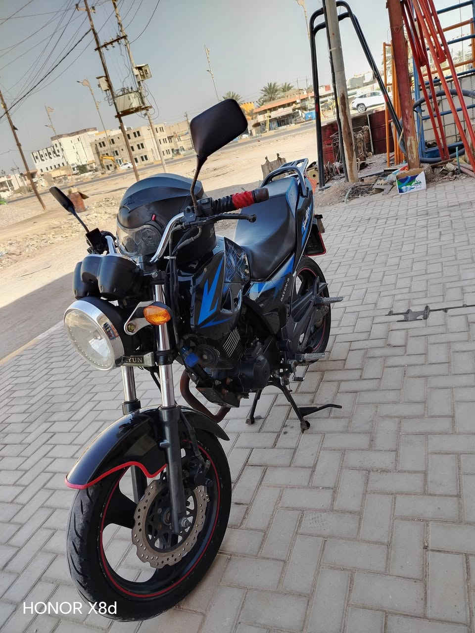 سلام عليكم شباب 
دايوان للبيع اخت الجديد دراجه خير من الله مرقمه رقم وسنويه بسمي للتواصل ***********
