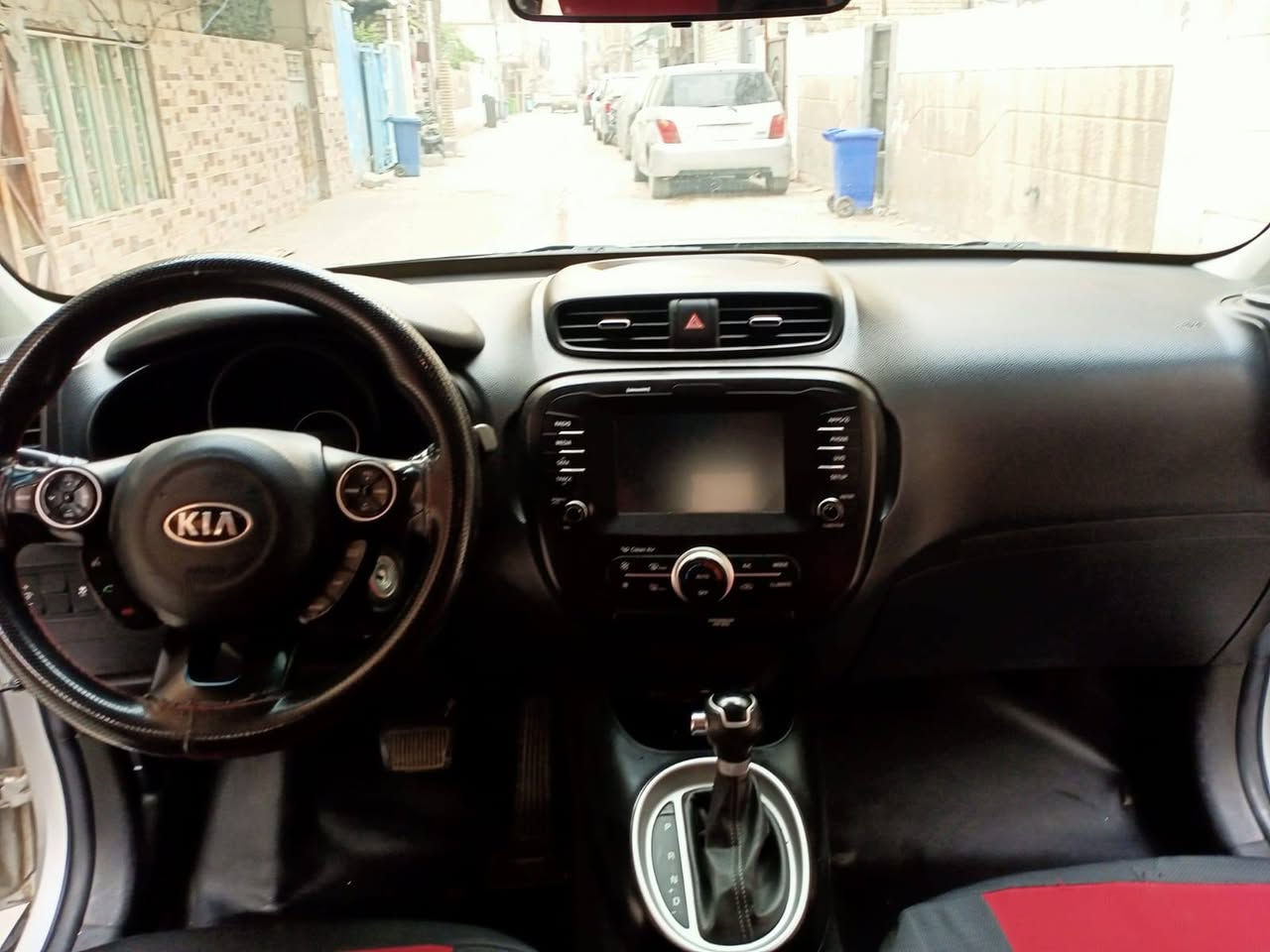 السلام عليكم.. كيا صول موديل 2018محرك2000رقم شمال دولي السعر115$
***********
