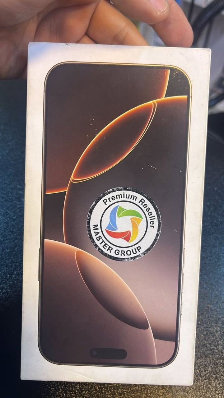 ايفون 16 برو ماكس
بطاريته99
نظافة 100% 
عدد دورات 202 
كامل ملحقات 
السعر مليون و٥٠٠ وبي مجال بسيط
للتواصل خاص او ع الرقم ***********
