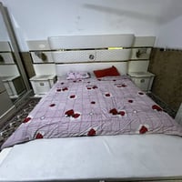 غرفة نوم • مستعملة • الزعفرانيه