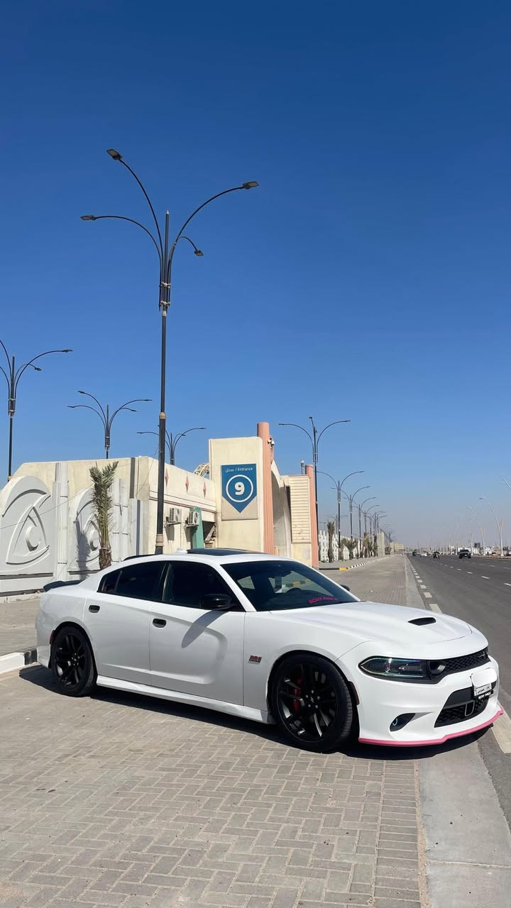 دوج جارجر سكات للبيع 
موديل 2020 لون ابيض

محرك 6400 / V8 

ماشيه 60 الف ميل 

رقم بغداد

( السياره مصروف عليها جاهزه من كل شي) 

المواصفات السياره فول واحد على واحد 

فتحه سقف

رادار امامي

تثبيت مسار

مانع تصادم 

إسترين تدفئه 

قياده ذاتيه

بصمة تشغيل + ابواب + صندوق 

 شفتات بل ستيرن 

حساس خلفي تحكمات استيرن 

ميموري خزن كرسي السائق 

سماعات ( Harman Kardon ) 

عدسات امامية LED+لد متغير جميع الالوان

رادار جانبي + نقطه عمياء بل مري 

كشنات كهرباء السائق والسكن 

كشنات كنتارا وجلد 

كشنات تدفئه وتبريد ( امامي + تدفئه خلفي

لويات ايباخ 
اويل كاج كان اصلي
فيت بم ريسنك بلكات ريسنك
دركه رياضي

***********
