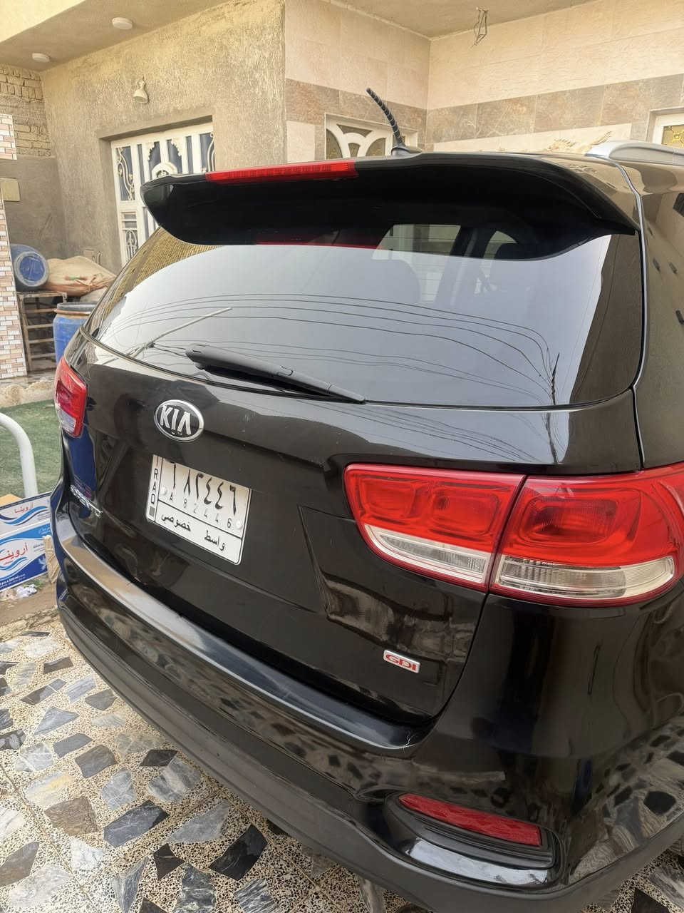 السلام عليكم سورنتو أمريكي  مكفوله 2017 ماشيه 160 الف السعر 150$ ***********
