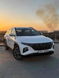 هونداي توسان للبيع   موديل 2024   لون ابيضّ   مكفوله كفاله عامه من الش...