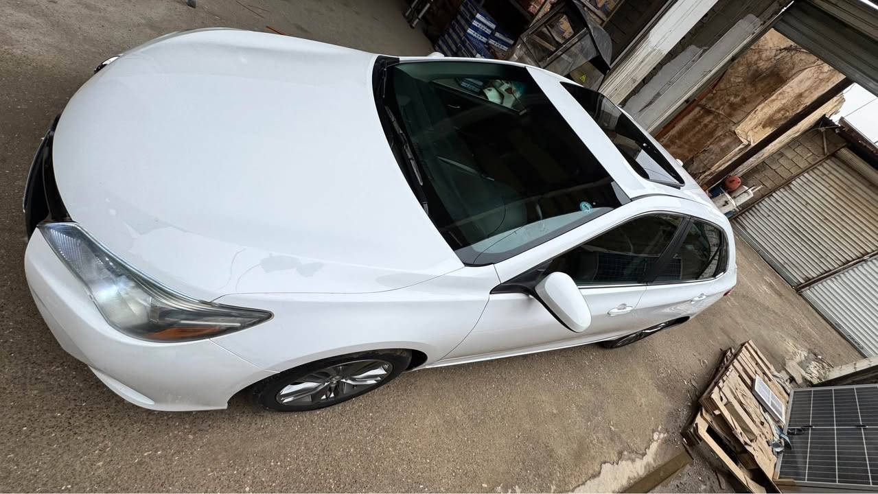 كاميرى موديل xse 2016
بجم كبس بدون ايرباك قطعتين صبغ باب سكن جاملغ خلفي +مكانين كارت 
مواصفات:سلايد  شاشة كبير كير شفت شحن وايرليس كشن تدفئة لون ثلجي تخم تايراتً جديد صدرً جديد
ماشة 170km سيارة جاهزة منً كل النواحي مال بيت سنوية جديد رقم جديد تريد وكالة تريد تحويل السيارة باسمنة  
سعر 169 او مجال 

***********‏ كركوك, العراق
