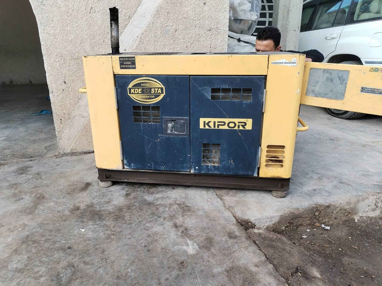 السلام عليكم عندي مولد كيبور بستمين مولده حلوه نضيفه وجديدة للبيع
العنوان بغداد بسماية
الهاتف ***********
