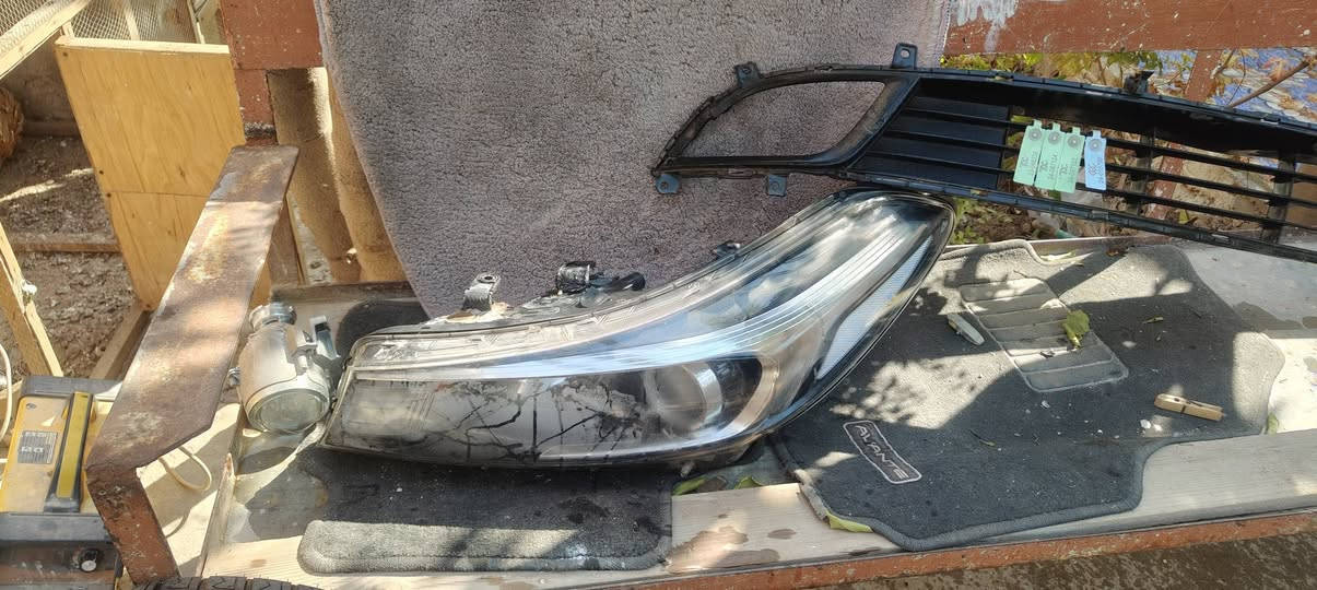 سلام عليكم  عندي غراض للبيع مال كيا فورتي مديل 17 مازده صفحه اليمنه  وشباك  وسيبايه تفصال و السبير  مال كورلا


**إذا كنت صاحب هذا الإعلان وتريد حذفه لأي سبب، رجاءا أرسل رسالة إلى الدعم الفني**