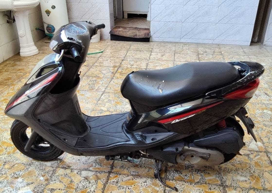 سلام عليكم..... بريز رمبه والصوره واضحه الكم  قبل لاتنشد الدراجه جديده رايدهه ب(مليون) وبيه مجال بسيط لان كلش جديده التواصل وتساب ***********......
