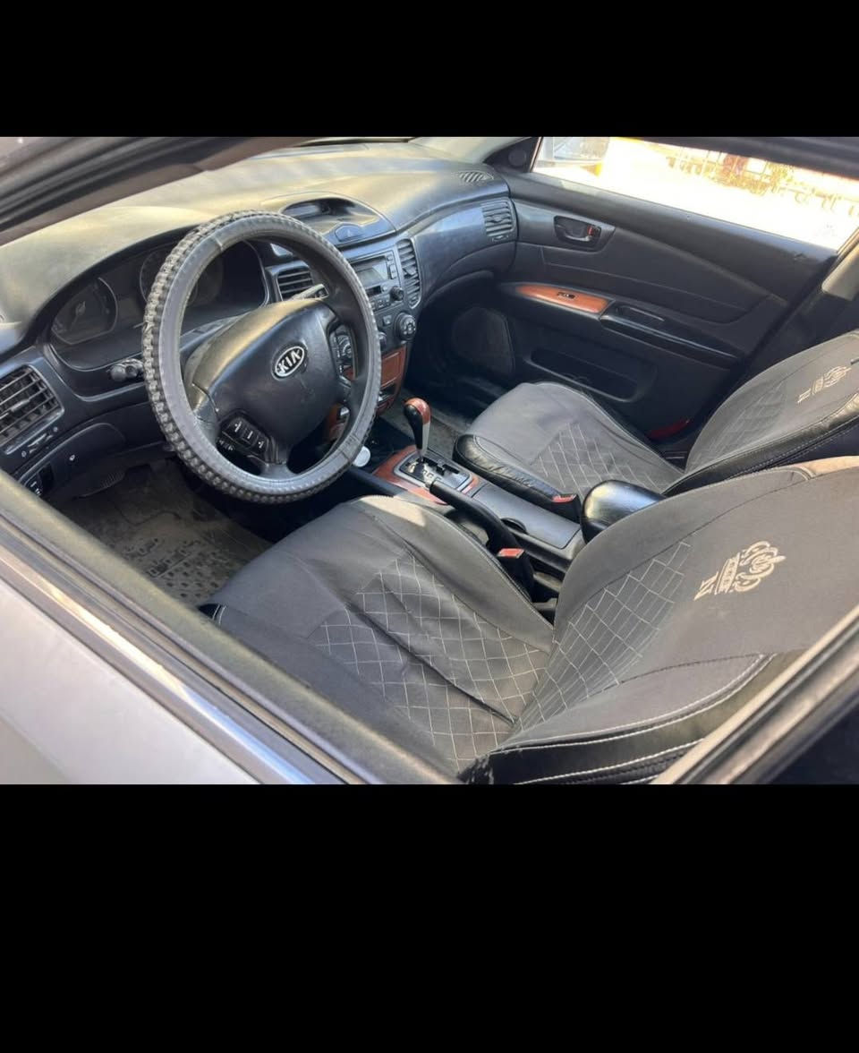 سياره لبيع موديل ٢٠٧خليجي مكفوله من ضربه تحويل مباشر مكان الفلوجة السعر ٦٥وبيه مجال ***********
