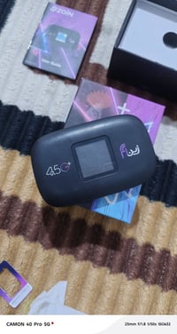 راوتر زين فاي شغال بس اشتراك  السعر 35 وبي مجال  07731862428