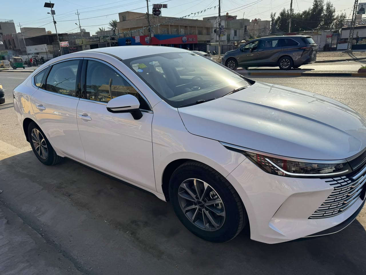 السلام عليكم

للبيع BYDدستروي 

كفاله السياره ماشيه 4000 

مكاني بغداد الدوره 

السعر 18600وبيه محال للطيبين 

‭+964 775 261 6103‬


**إذا كنت صاحب هذا الإعلان وتريد حذفه لأي سبب، رجاءا أرسل رسالة إلى الدعم الفني**