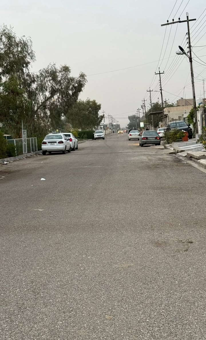 🏡 #دار تفليش ركن للبيع   طابو ملك صرف مساحة  ( 280 م ) 

 🧱#واجهة:  14 م 

 🧱#العمق: 20  م

♦️العنوان /كركوك - قادسية ثانيه قرب حديقة السلام الموقع جيد على سايدين شارع عريض قريب من كافه الخدمات

☎️ للإستفسار يرجى الاتصال 
بالأرقام الموبايلات الواردة أدناه

📲 ***********    متوفر واتساب 

📍او زوروا مكتبنا مكتب الصًرح للعقار 
     في القادسية الثانيه قرب مثلجات سارا
