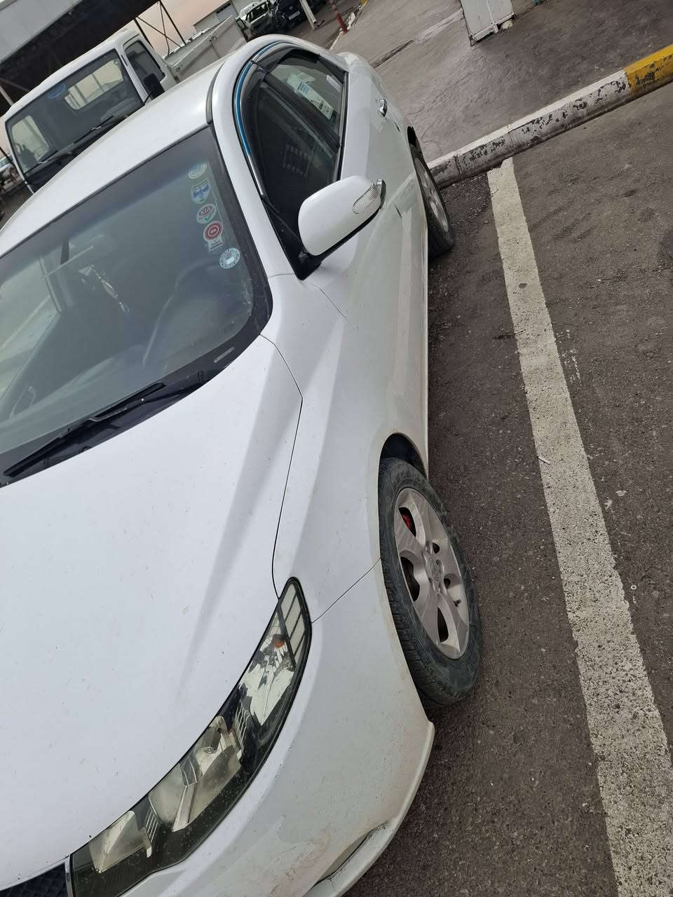 السلام عليكم سيراتو مكفوله من الحادث والصبغ محرك ١٦٠٠ سياره نضيفه وجاهزه قبل اسبوع مجدد سنويه ورقم 
السعر ١١٠  
مكاني بابل 
***********
