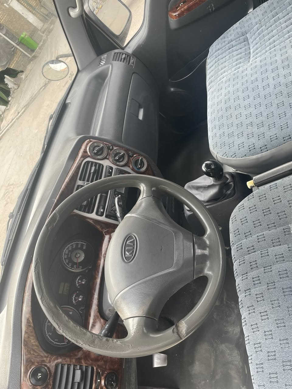 كيا بنكو موديل 7
مابيها اي نقص 85 

***********
