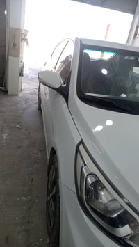 اكسنت 2016 رقم نينوى بيها ربع جاملغ خلفي صبغ وبيها مكانات بارد ماشيه 2...