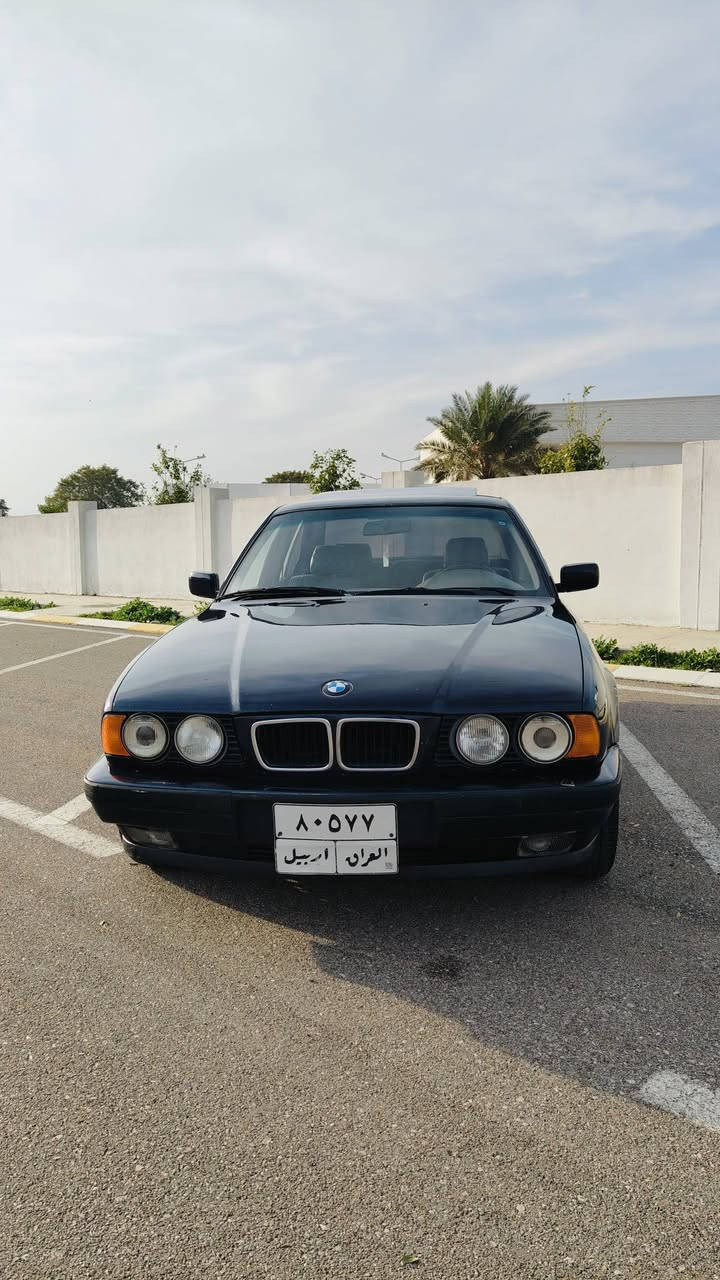 بیلاد525مۆدێل 1994فول موە سە فاتە مکینە و گێرو تبریت بشە رت  تایە و ویڵی ڵۆکە تحویل غرامە بشە رتتت
لیدراوی نیە شایە نی باس کردن بیت شوین کلار ژم***********
