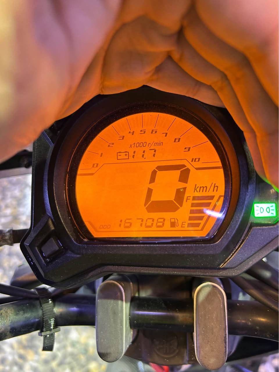 سلام عليكم سكنس جبلي حديث 2016 مكينه 150 دسك امامي خلفي ماشيه 16 الف مازده عدسه بلاديه جامه طويله صندوك بلادي سويج صندوك وسويج دراجه كتلوكها وياها دراجه مكفوله كفاله عامه تايرات جلاتين ***********
مكاني الشعب شارع الصحه بغداد, العراق
