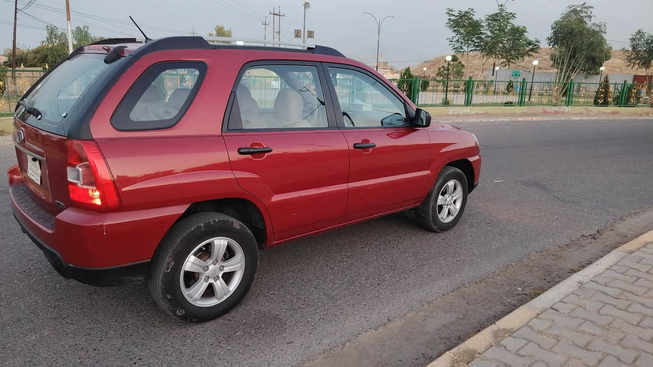 للبيع سبورتج
وارد خليجي موديل2009
السياره كلها وظع شركه 
ما مفتوح بيها برغي سنويه وهزه جدد
السياره بدون صبغ
جاملغ مبدل اصلي نفس الون اثر شخط السياره حيل نظيفه وجاهزه السعر 95
وبيها مجال ***********

