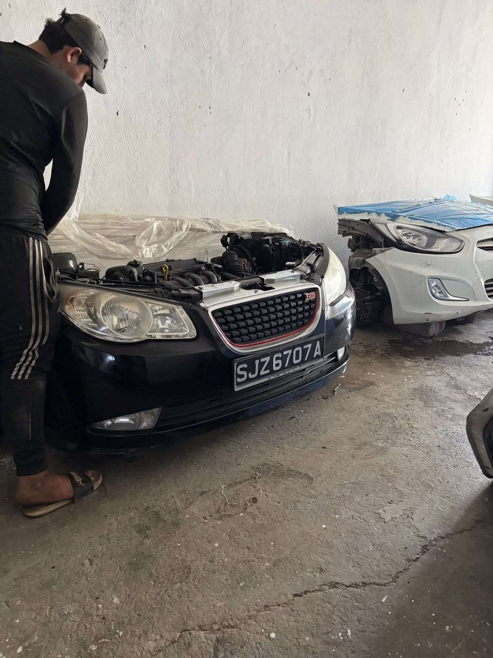تفصيخ اكسنت مضلع فرع الثاني 
االعنوان موصل جانب لايمن  صناعة وادي عكاب 
***********

