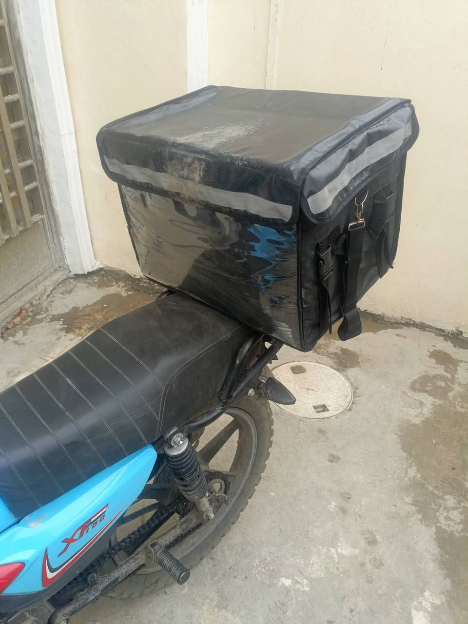 دراجه شونك لبيع كامله مابيه شي بس مكاتبه بيها مكفوله من سرقه   ‏‪***********‬‏
