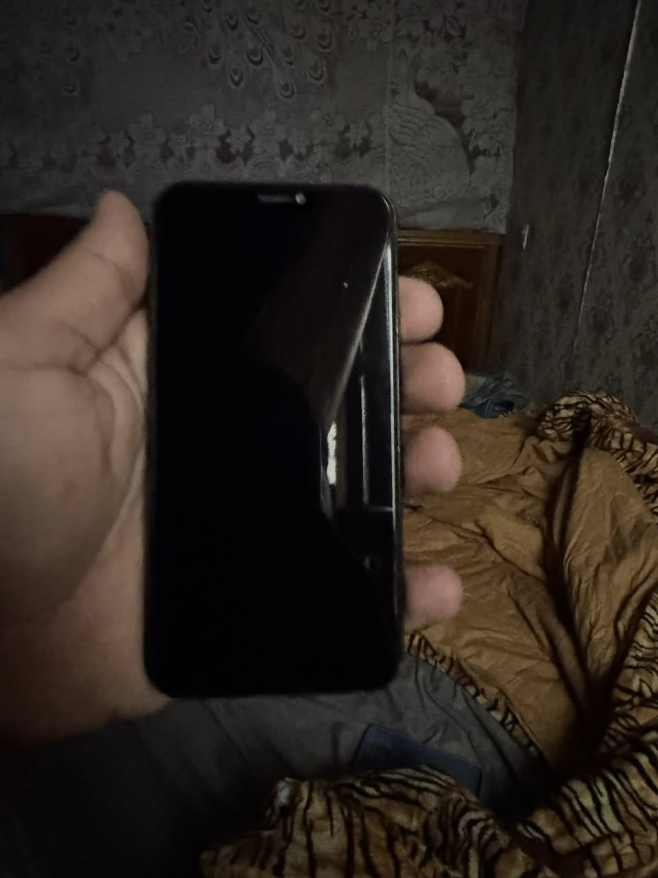 11 برو ذاكره ٦٤ هاي صور موضح الكم رايده ٢٥٠ وبي مجال للشراي مكاني الامين الثانيه رقمي ***********
