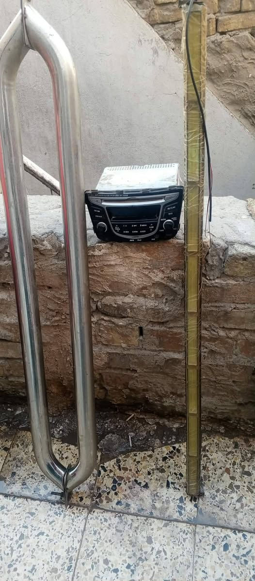 السلام عليكم غراض للبيع 
 مسجل جديد شغل بواري استيلات فيراليه اسبير خلفي 
قيم وخذ حبيبي كل للبيع المكان #بغداد_مدينة_الصدر
رقم الهاتف ***********
