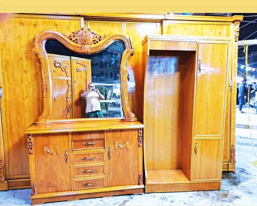 غرفة نوم مستخدمه سلايد  وبيبان  صاج تزكام درجه اولى دنك زان مصري  نقش زان ضهر كنتور  ضب براغي جرجوبه العنوان بغداد موبايل ***********لدينا خدمة توصيل بكروه
